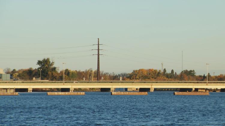 Border communities feel strain as U.S.-Canada trade war disrupts longtime friendship — Roseville Community news